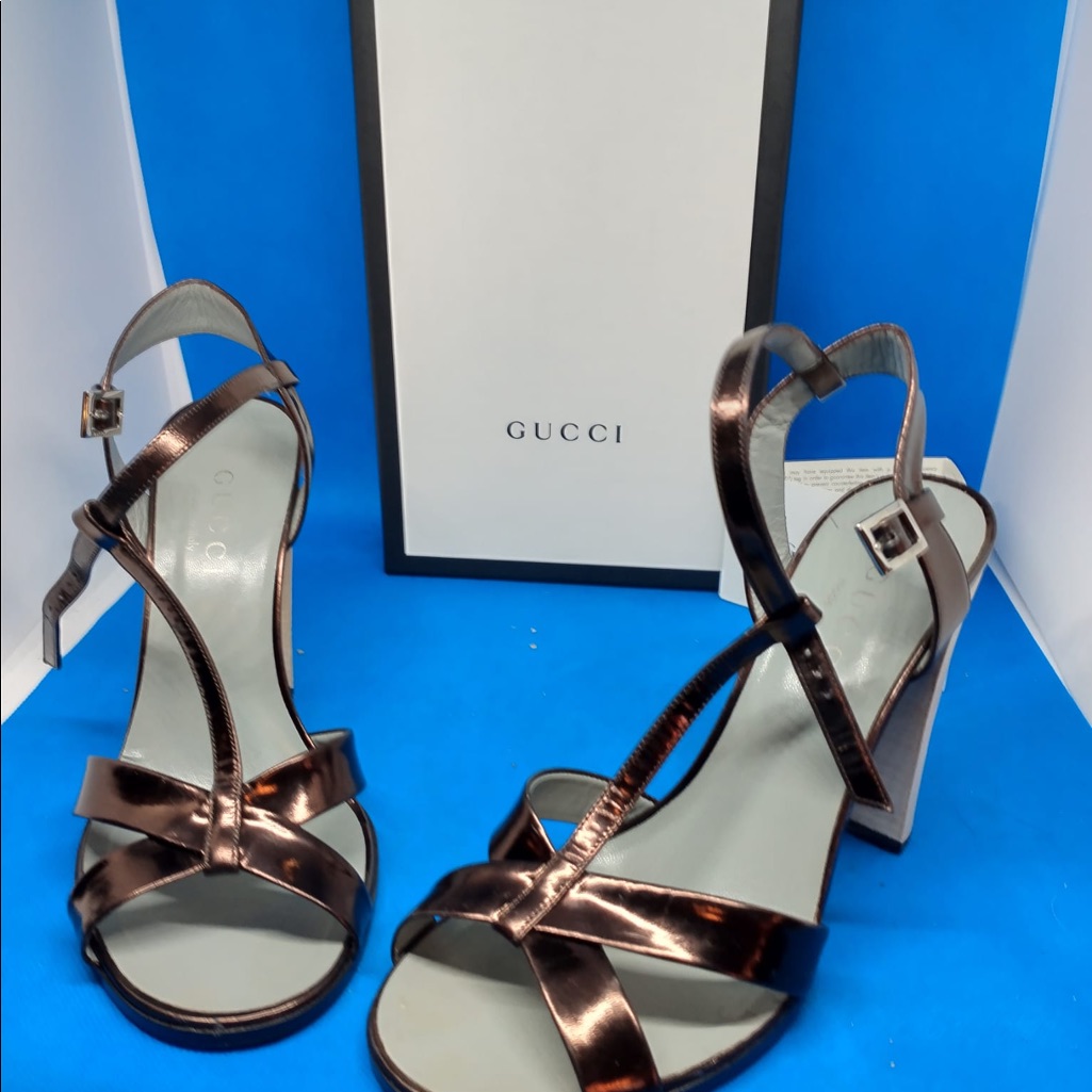 Gucci Gorgeous Shiny Metallic Copper Heels Size 37 C Style 106 2311